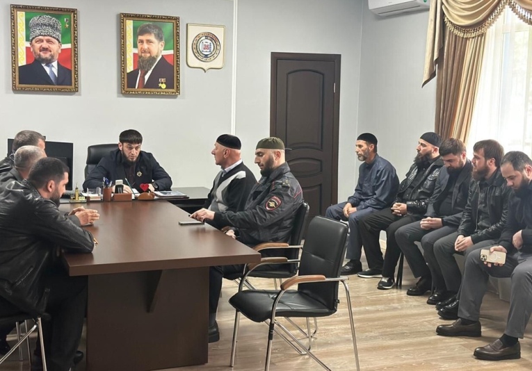 Совещание мэра с руководителями городских организаций.